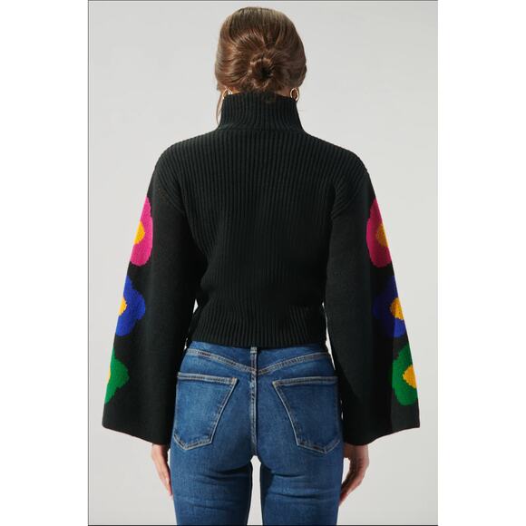 Sugarlips Honey Go Go Wide Sleeve Turtleneck Sweater Size L - Picture 5 of 6